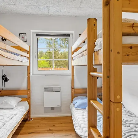 Tatil Evi Large Pool House In Husby With Sleeping Space For 18 People
