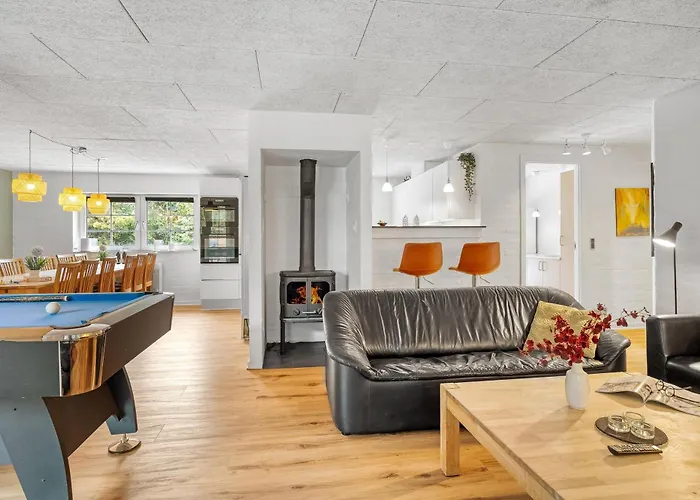 Large Pool House In Husby With Sleeping Space For 18 People * Ulfborg